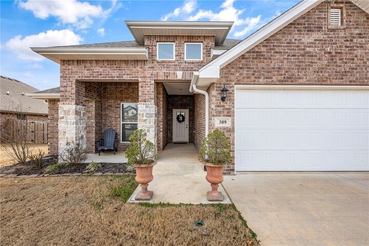 Property Photo:  309 Fox Circle  AR 72751 