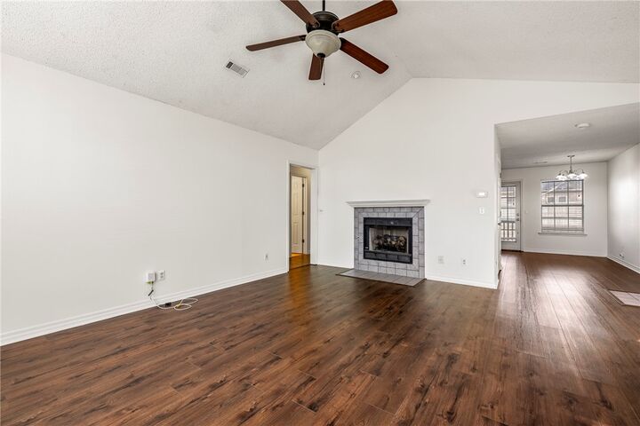 Property Photo: 3374 Cornell Drive AR 72704