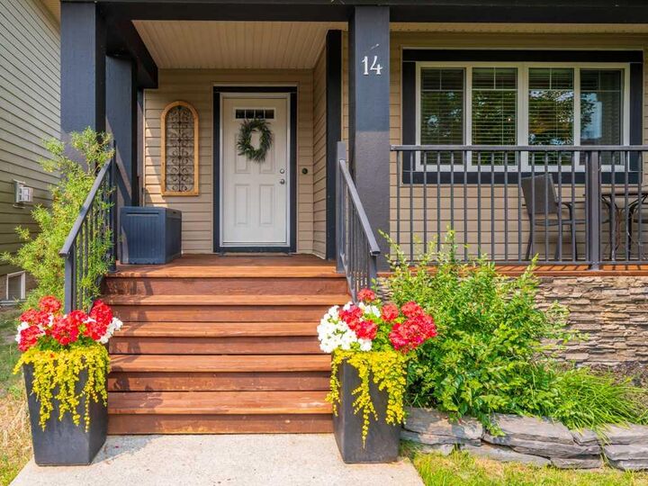 Property Photo:  14 Walden Road SE  AB T2X 0N5 