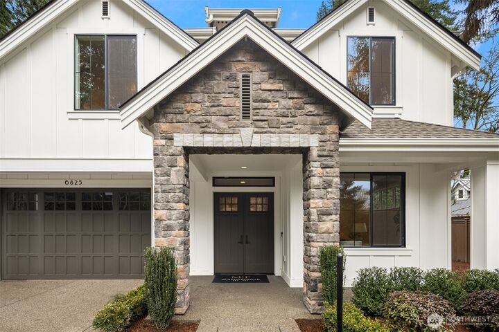 Property Photo:  6825  122nd Avenue NE  WA 98033 