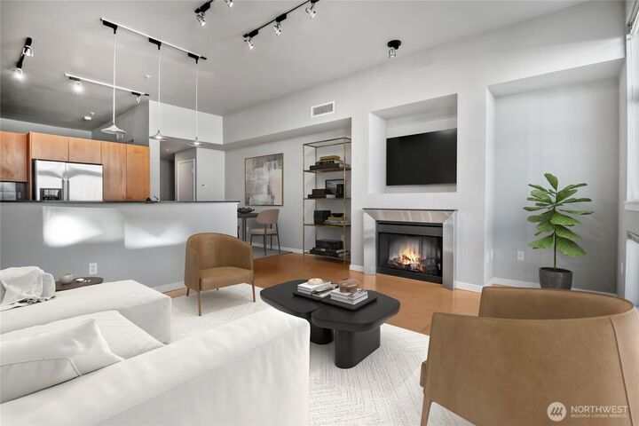 Property Photo:  17 W Mercer Street 217  WA 98119 