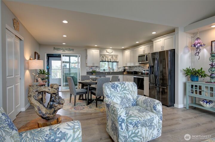 Property Photo:  1436  Sand Pebble Avenue SW  WA 98569 