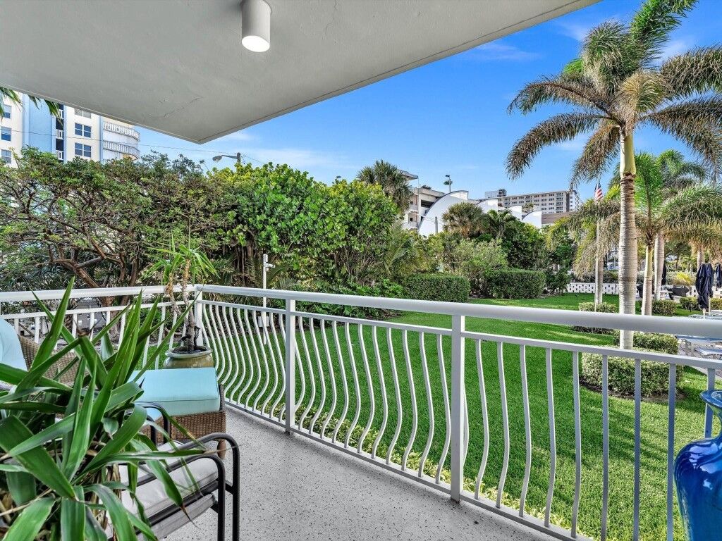 Property Photo:  301 N Ocean Boulevard 106  FL 33062 