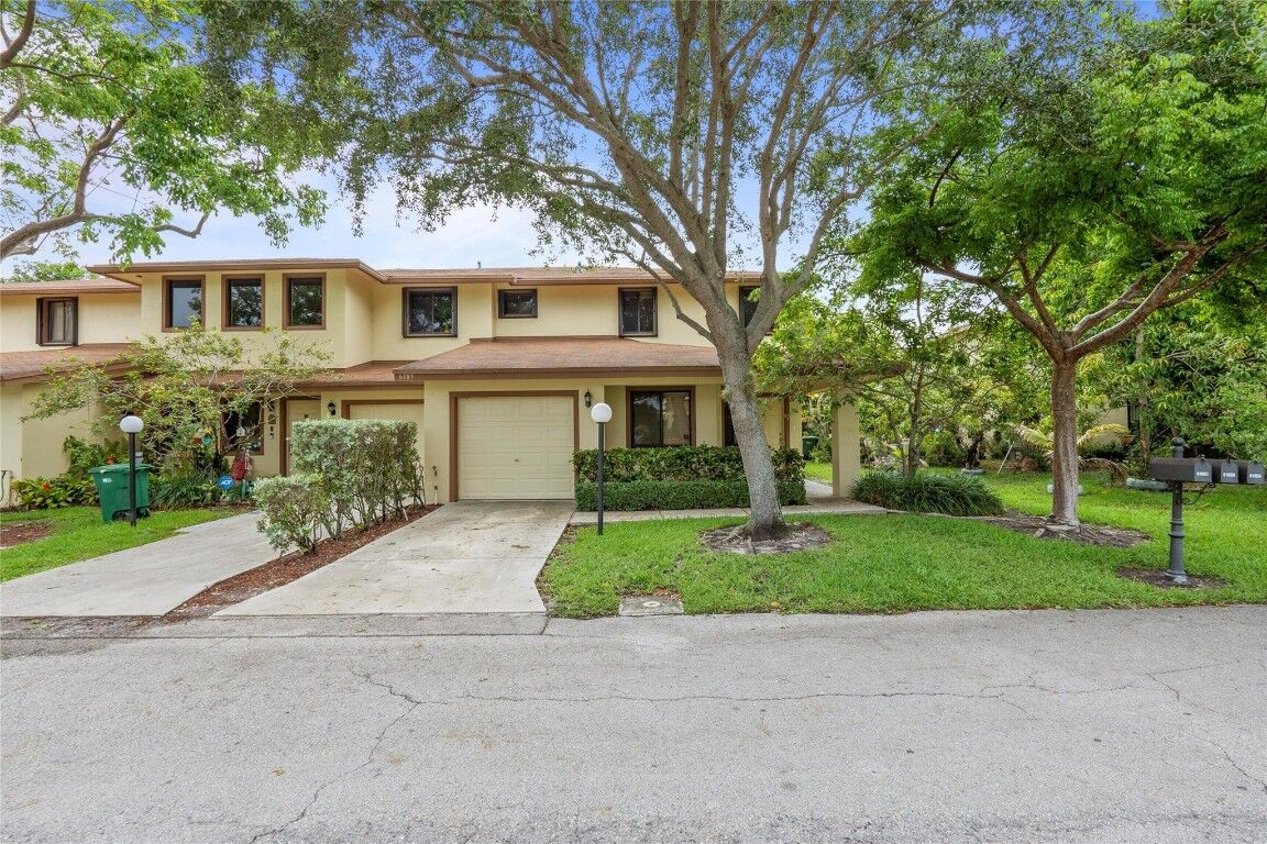 Property Photo:  6185 Laurel Lane A  FL 33319 