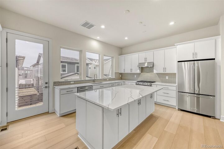 Property Photo:  665 Skyhook Street  CO 80516 