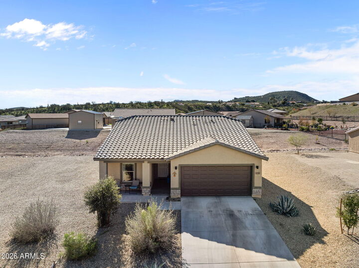 Property Photo: 25 W Monte Cristo Drive AZ 85390