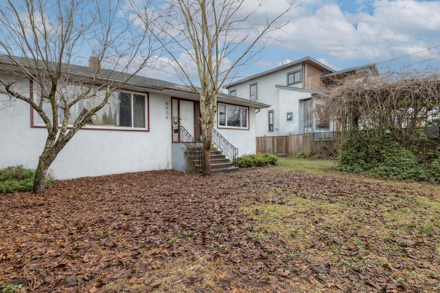 Property Photo: 4856 Smith Avenue BC V5G 2W4