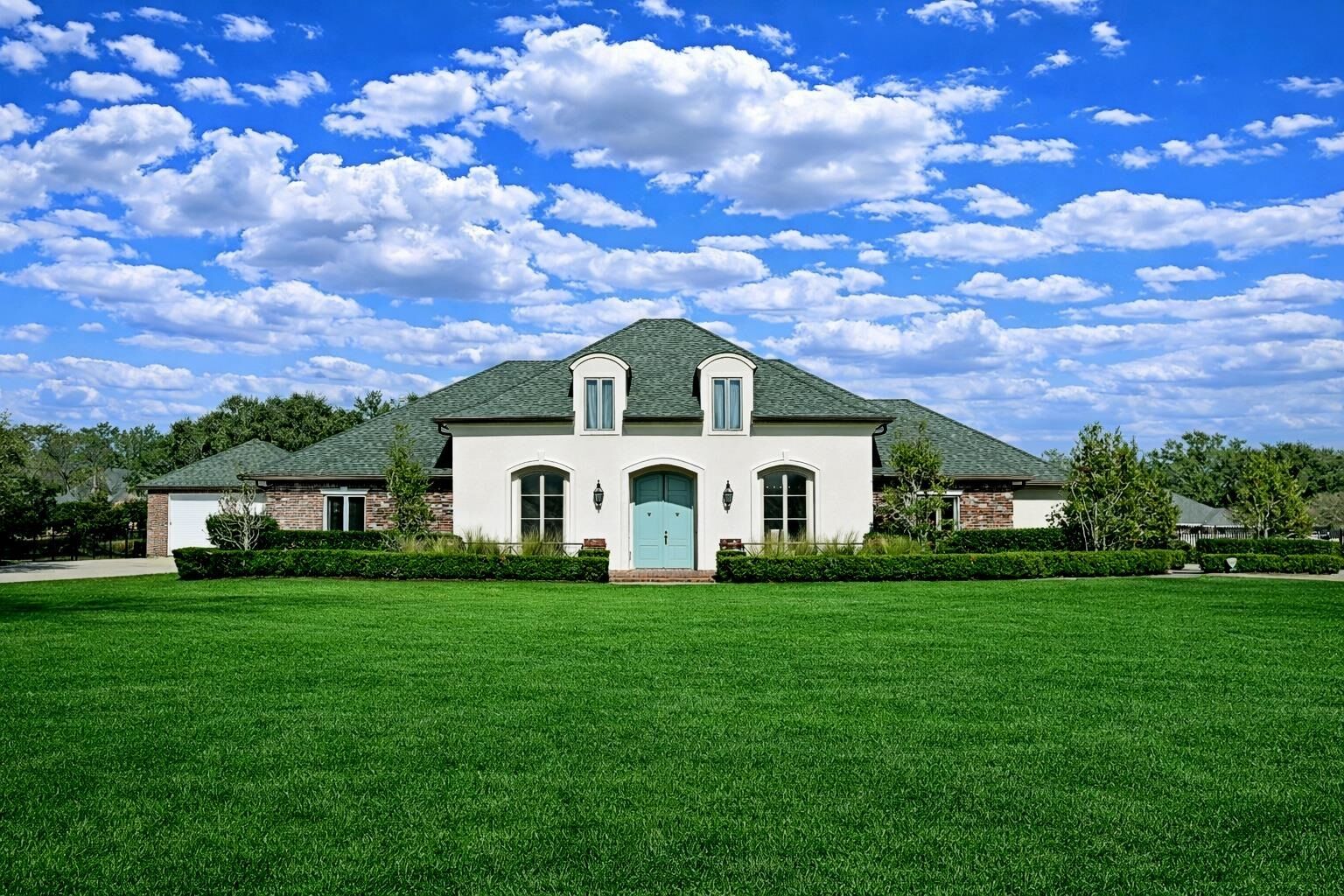 Property Photo: 371 Myrtle Grove Dr LA 70360