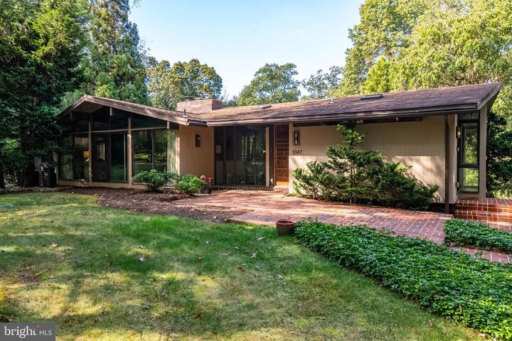 Property Photo:  1047 Imperial Drive  PA 19540 