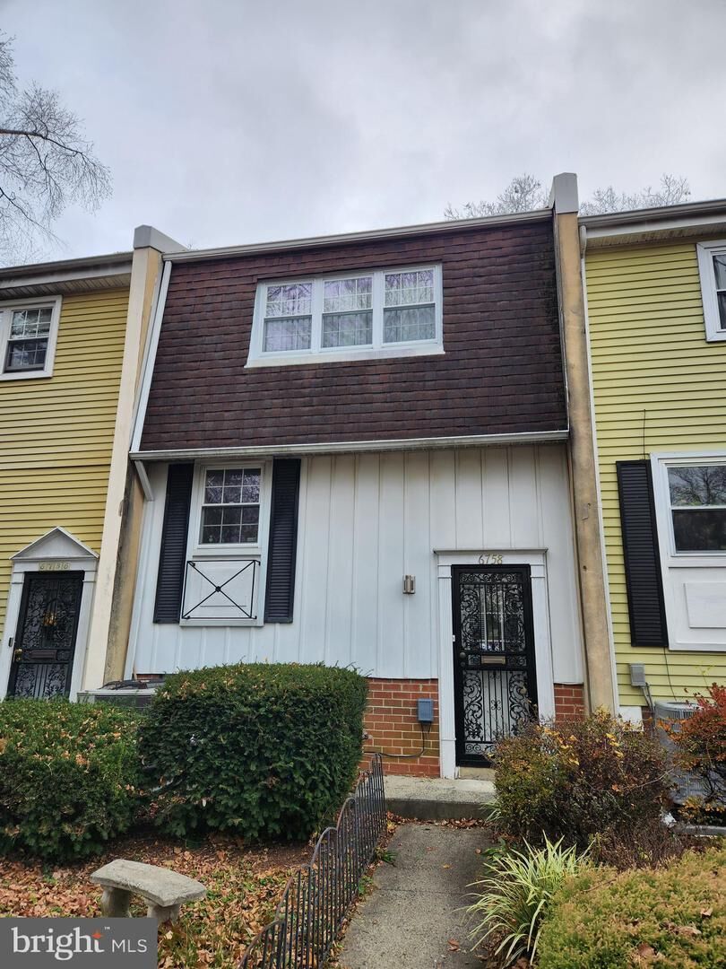 Property Photo:  6758 Emlen Street 14  PA 19119 