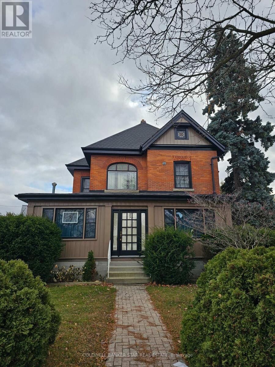 Property Photo:  61 North London Road  ON N0P 2K0 