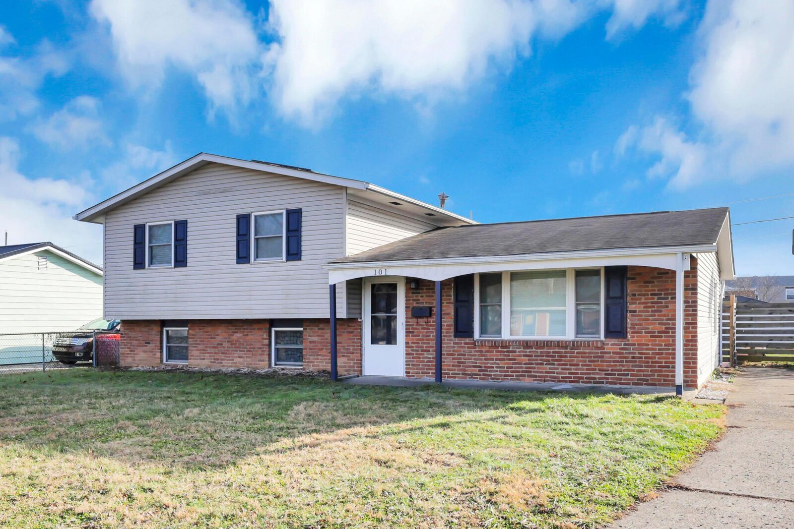 Property Photo:  101 Fieldpoint Road  OH 43056 