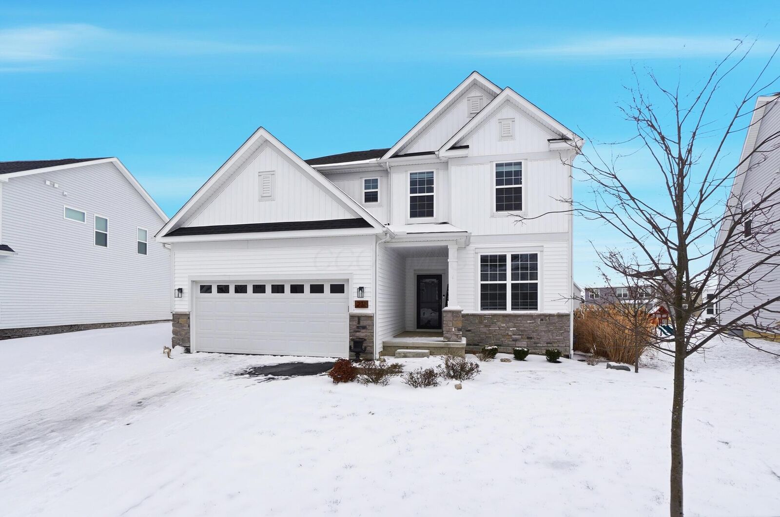 Property Photo:  231 Leather Leaf Circle  OH 43074 