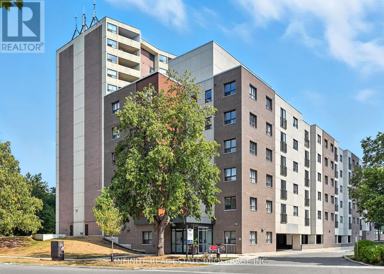 Property Photo:  1254 Marlborough Court 608  ON L6H 7X6 