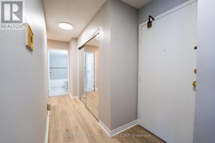 Property Photo:  1103 Jalna Boulevard 1002  ON N6E 2W8 