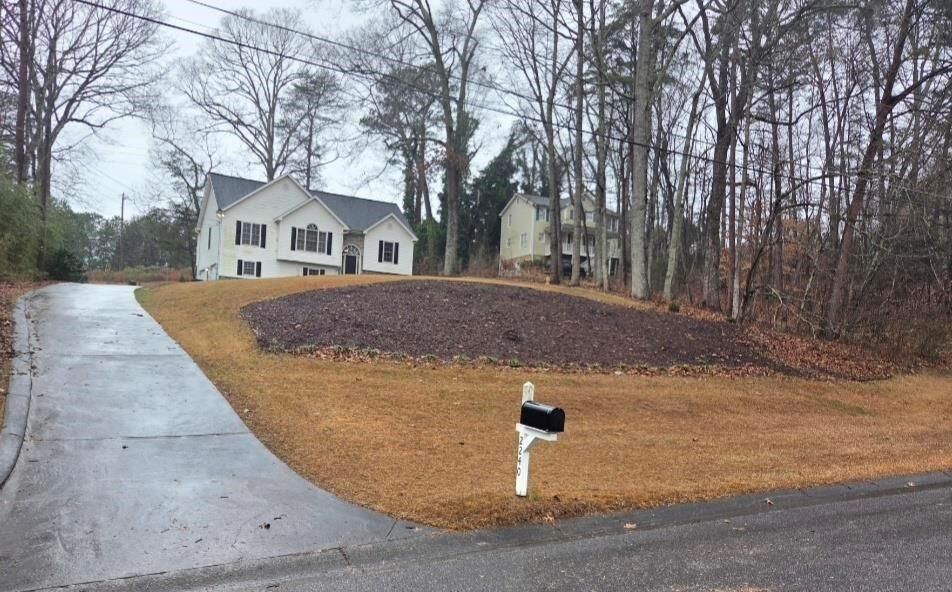 Property Photo: 2240 Mills Wood Run GA 30114