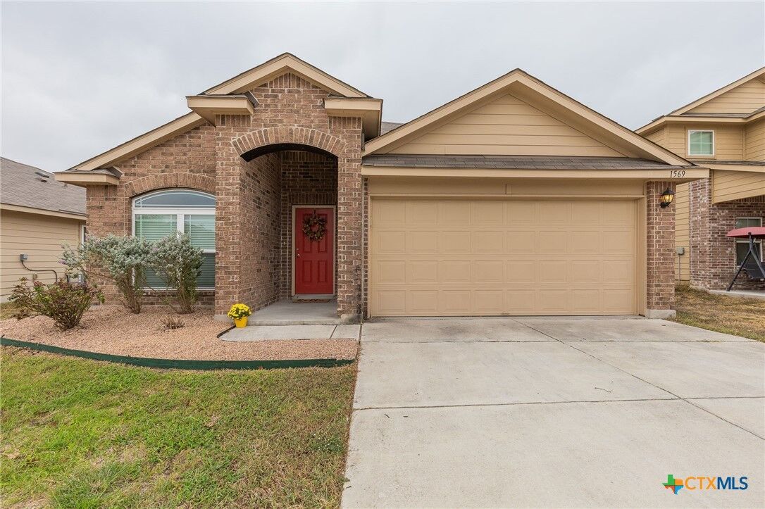 Property Photo:  1569 Motherwell Drive  TX 78155 