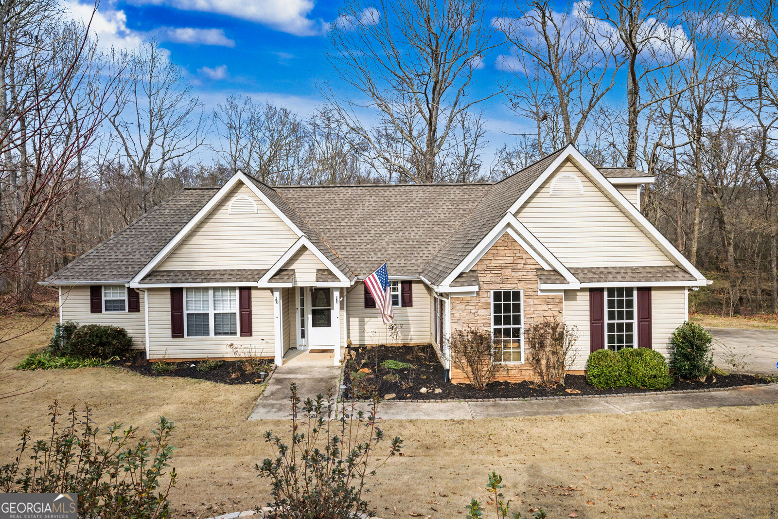 Property Photo:  325 Ashley Woods Drive  GA 30263 