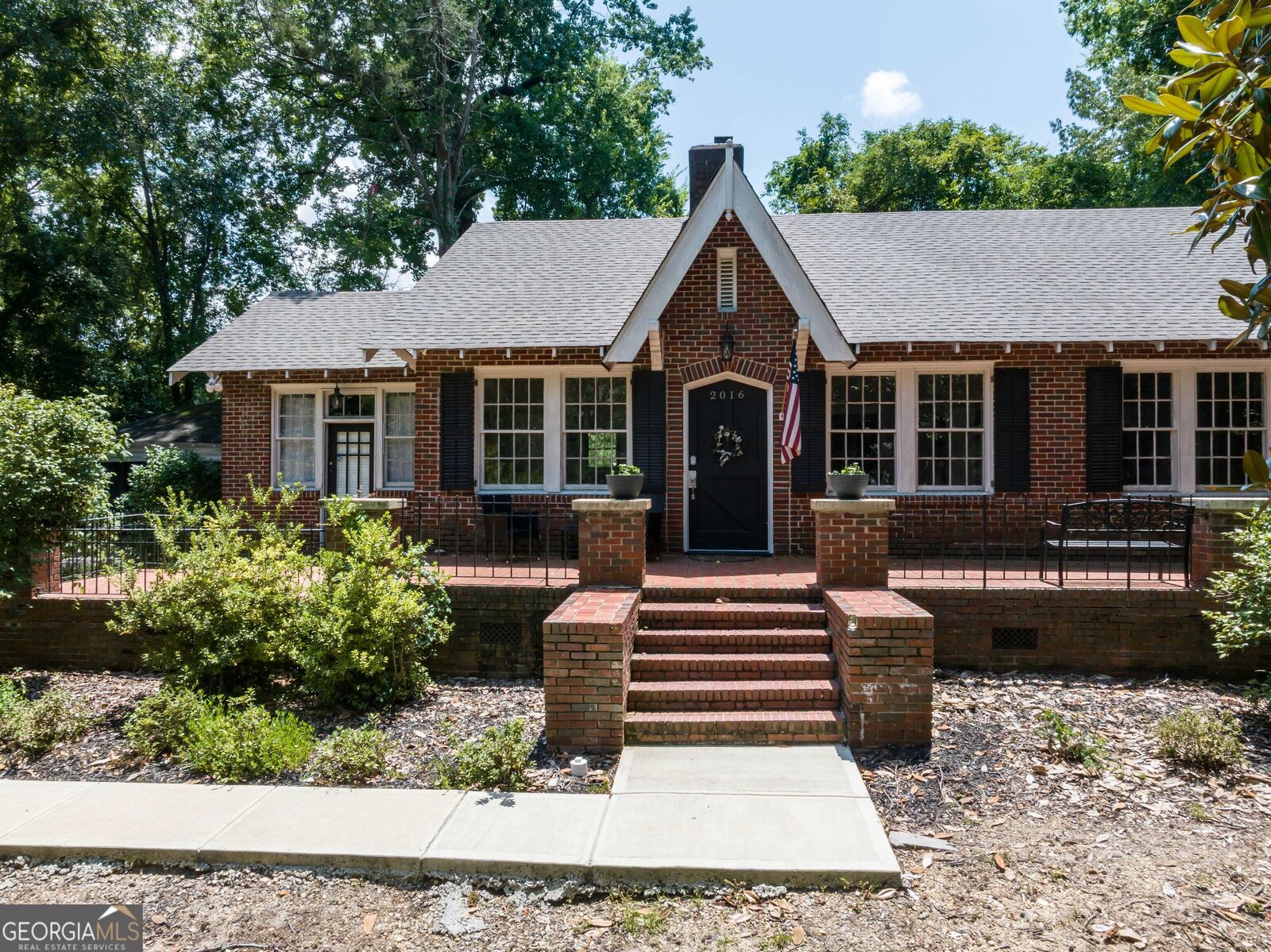Property Photo:  2016 Poplar Drive  GA 31906 