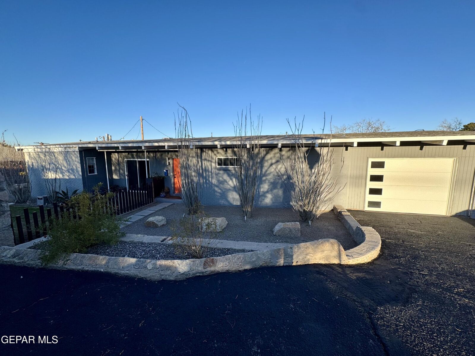 Property Photo:  931 Mesita Drive  TX 79902 