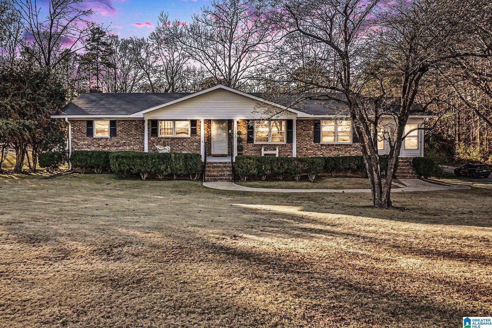 Property Photo:  1100 3rd Avenue  AL 36265 