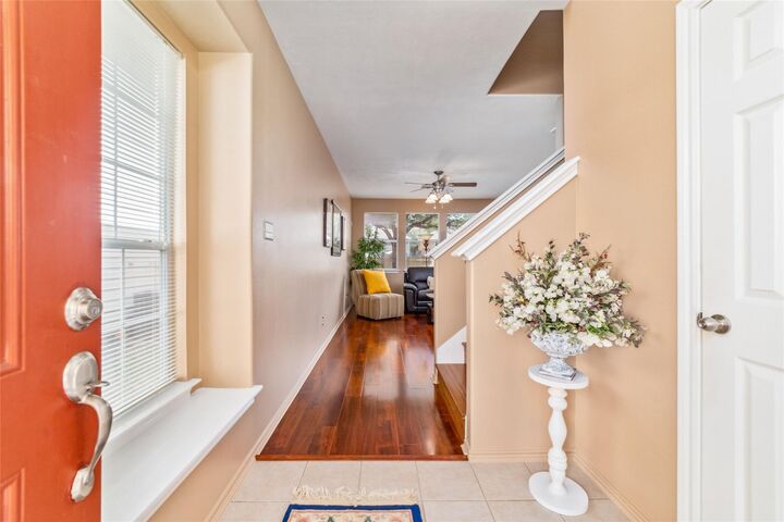 Property Photo:  203 W Stedhill Loop  TX 77384 