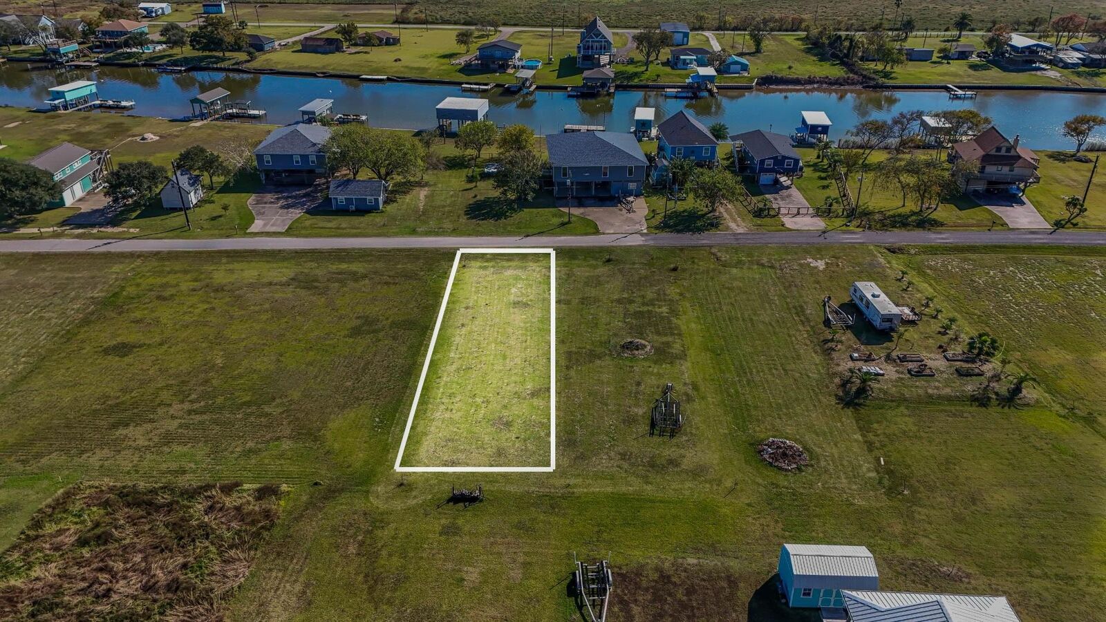 Property Photo:  41 County Road 291  TX 77414 