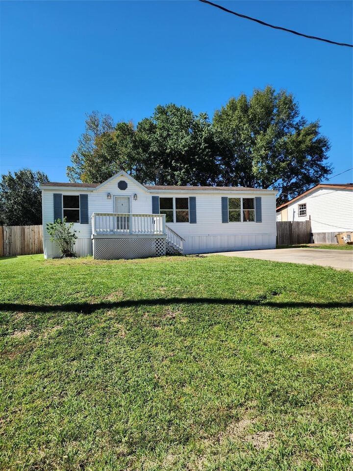 Property Photo:  33209 Wedgewood Drive  TX 77354 