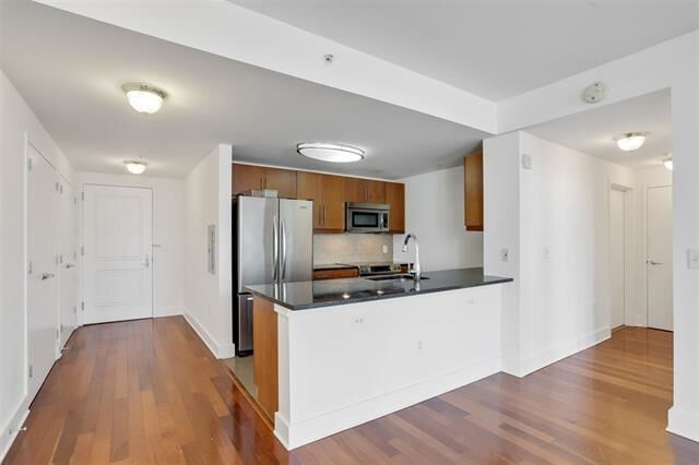 Property Photo:  88 Morgan St 4601  NJ 07302 