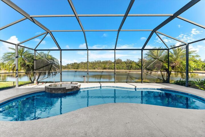Property Photo:  343 River Enclave Ct  FL 34212 