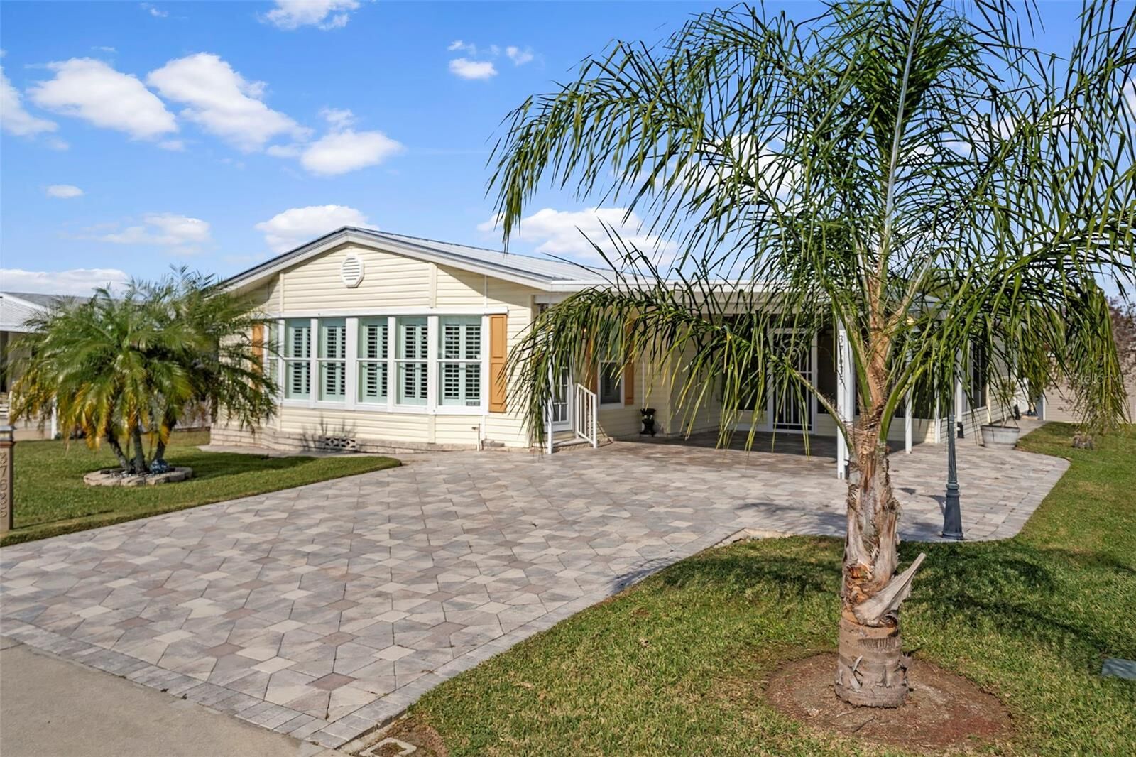 Property Photo: 37635 Gill Avenue FL 33541