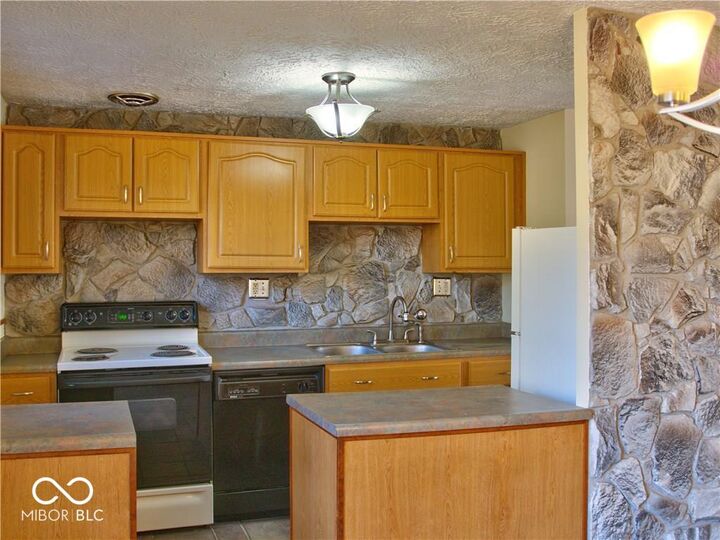 Property Photo:  10346 Starview Drive  IN 46229 