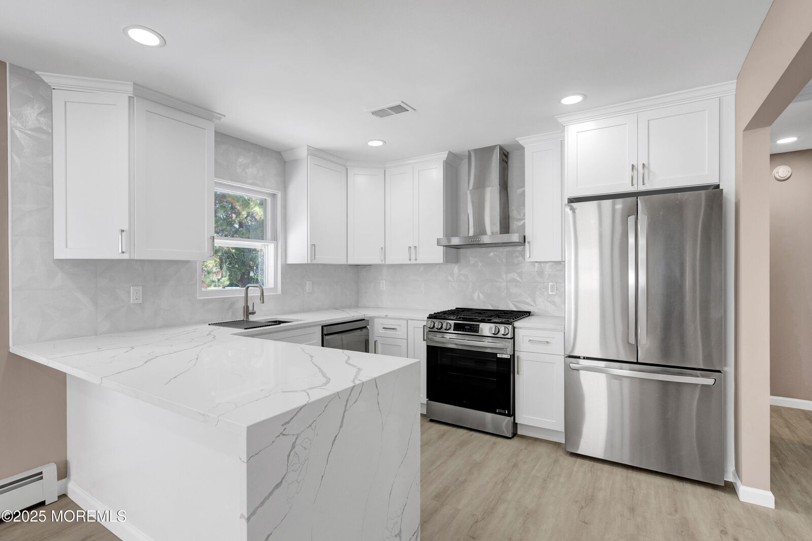 Property Photo:  30 Zeeland Drive  NJ 08757 