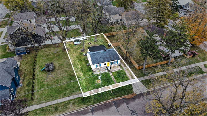 Property Photo:  809 Kalamazoo Street  MI 49090 