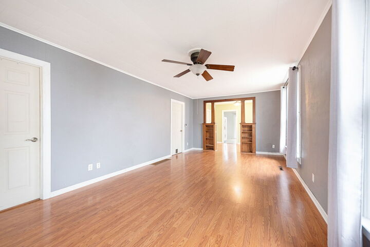 Property Photo:  252 S Oak Street  IL 60950 