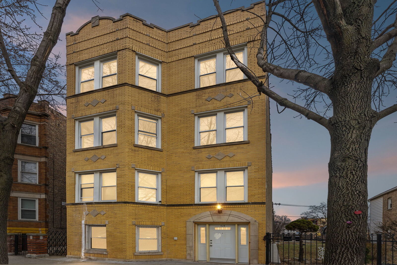 Property Photo:  1529 S Komensky Avenue 2  IL 60623 