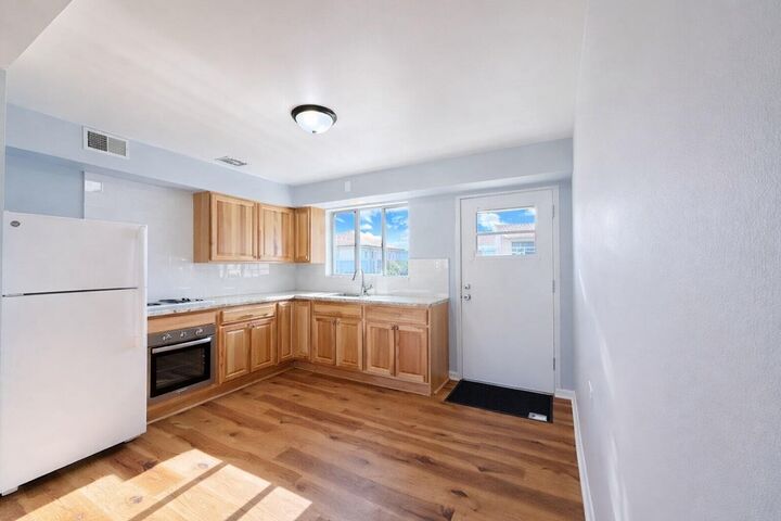 Property Photo:  10 Garden Drive 8  IL 60526 