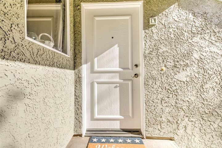 Property Photo: 27620 Susan Beth Way L CA 91350