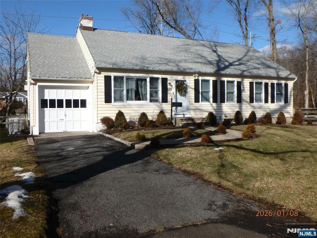 Property Photo:  120 Meadowbrook Road  NJ 07039 