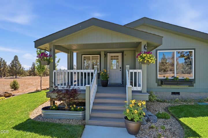 Property Photo:  3250 NW Ice Avenue  OR 97760 
