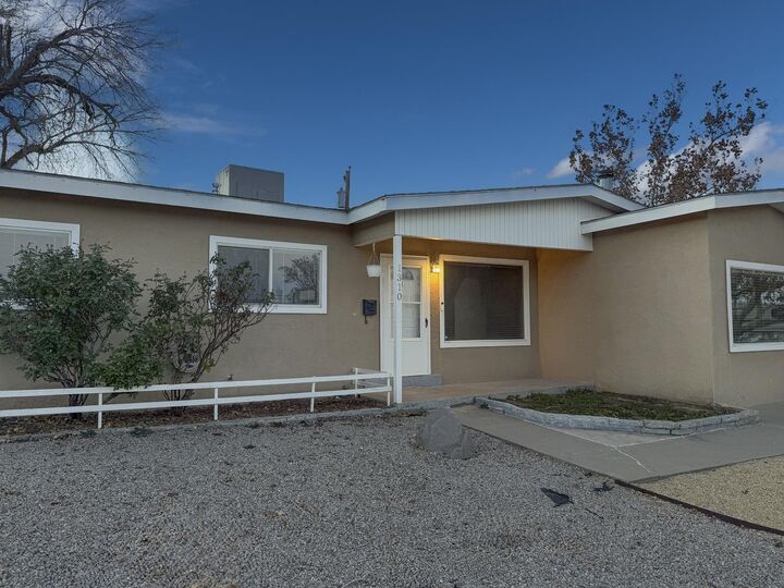 Property Photo:  1310 Hendrix Ave  NM 88310 