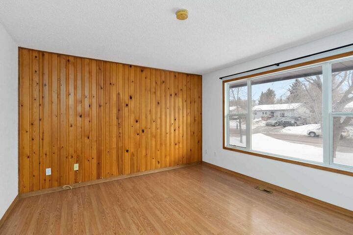 Property Photo:  180 Wolverine Drive  AB T9H 4L7 