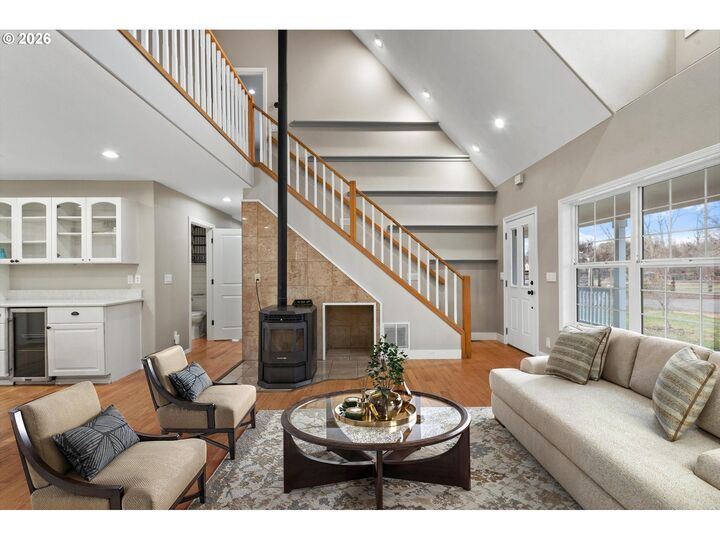 Property Photo: 10 W Sprague St OR 97826