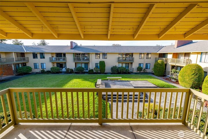 Property Photo: 310 S 11th Street 204 WA 98274