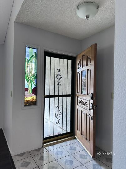 Property Photo:  934 Roosevelt St  CA 93555 