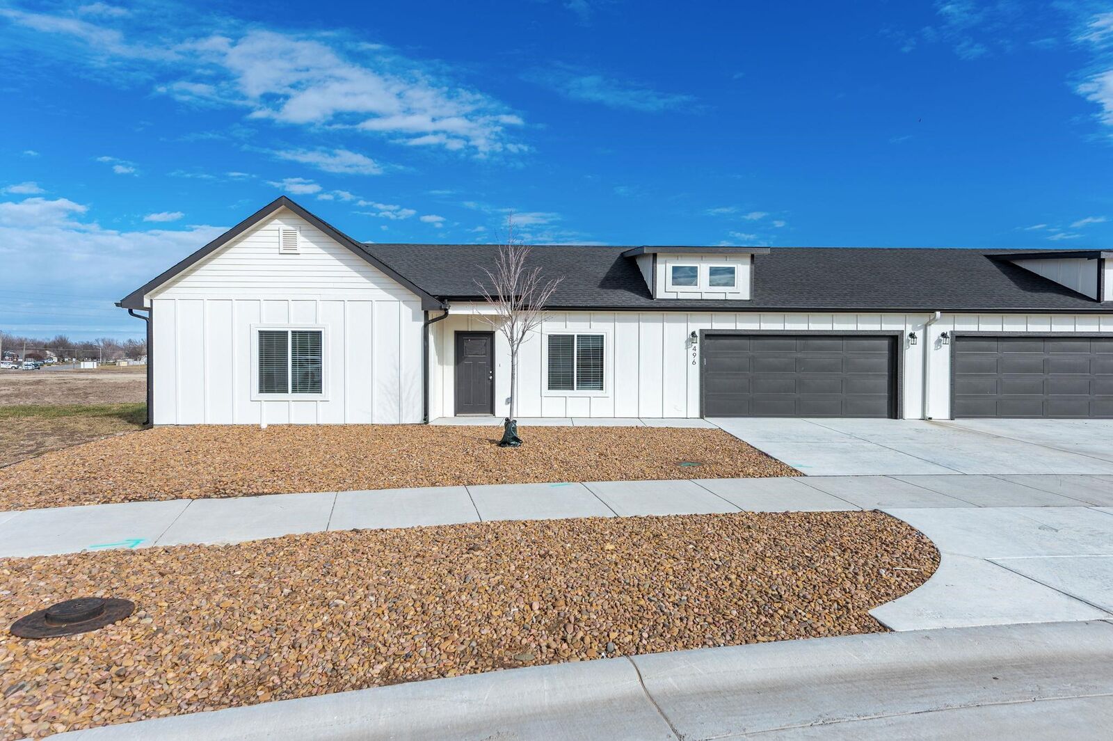 Property Photo:  809 S Jay  KS 67147-8948 