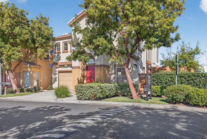Property Photo:  2955 Vineyard Park Drive  CA 95148 