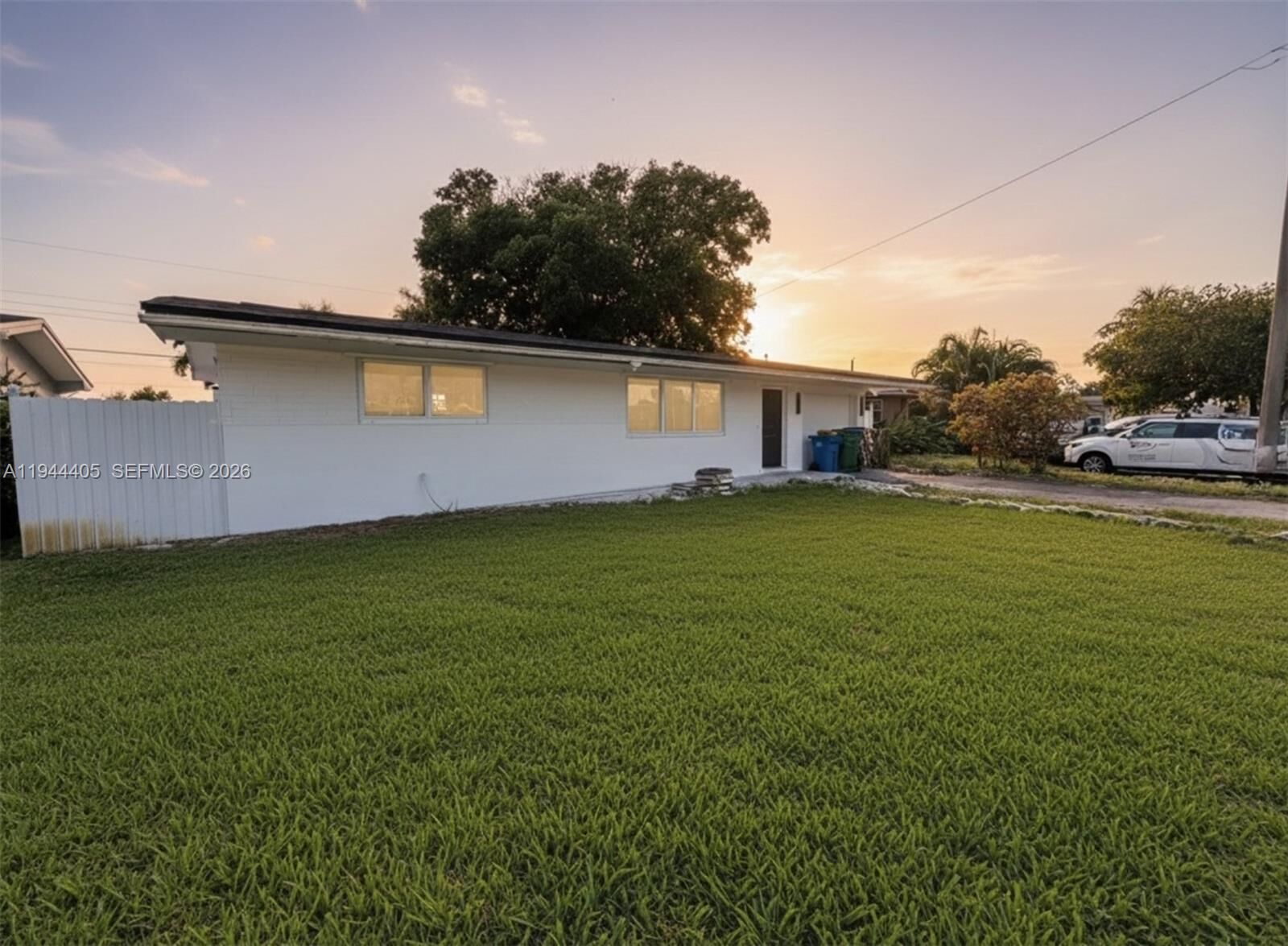 Property Photo:  8600 Taft St  FL 33024 