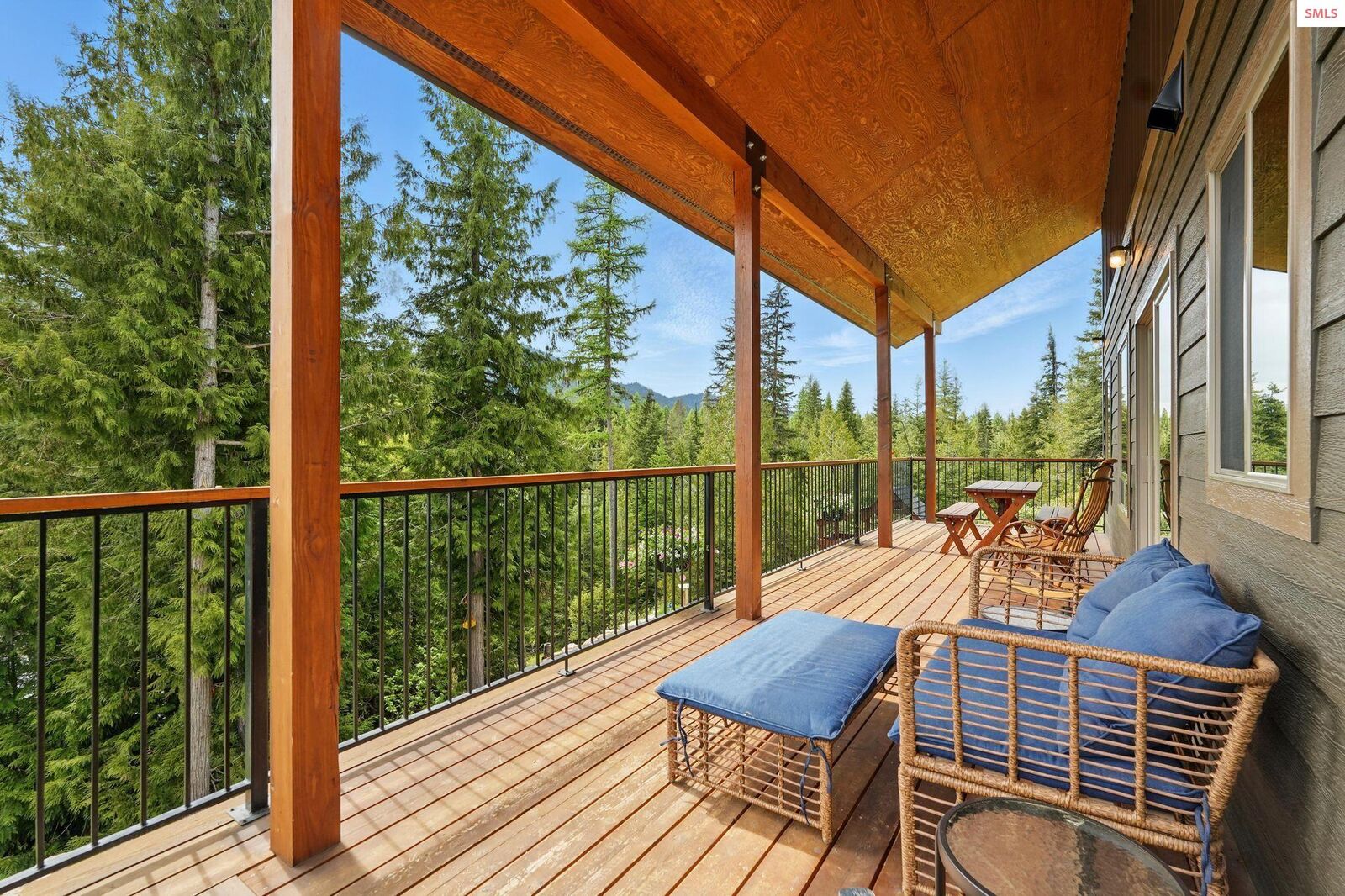 Property Photo:  204 Courtlen Ct  ID 83856 