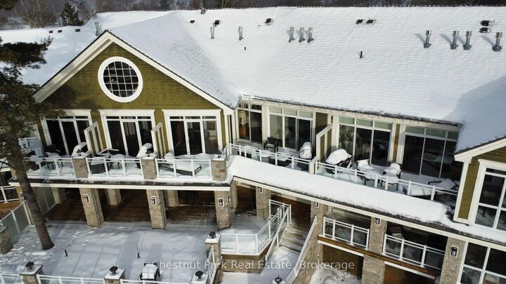Property Photo: 1869 Muskoka 118 Road W E206b1 ON P1L 1W8